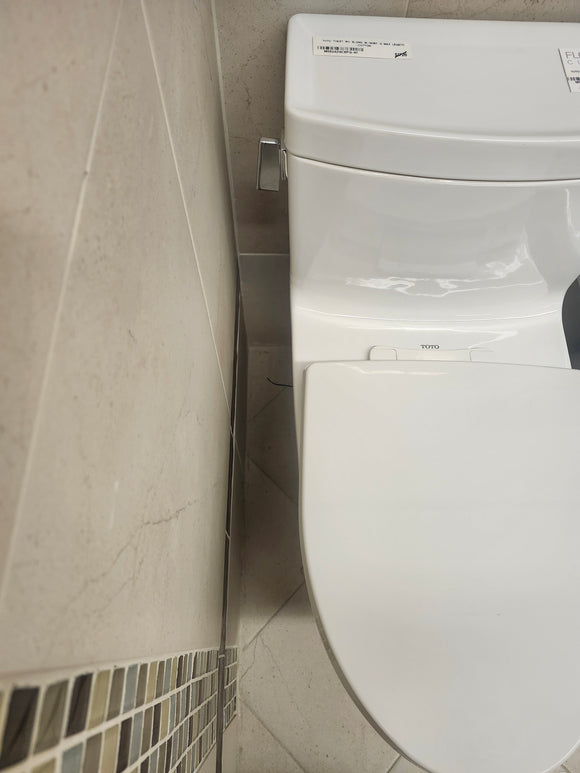 Toto Legato G-Max Skirted Elongated Toilet (as is) i10