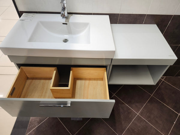 30" Fairmont Design Vanity & Countertop Combo with Bridge (as is)