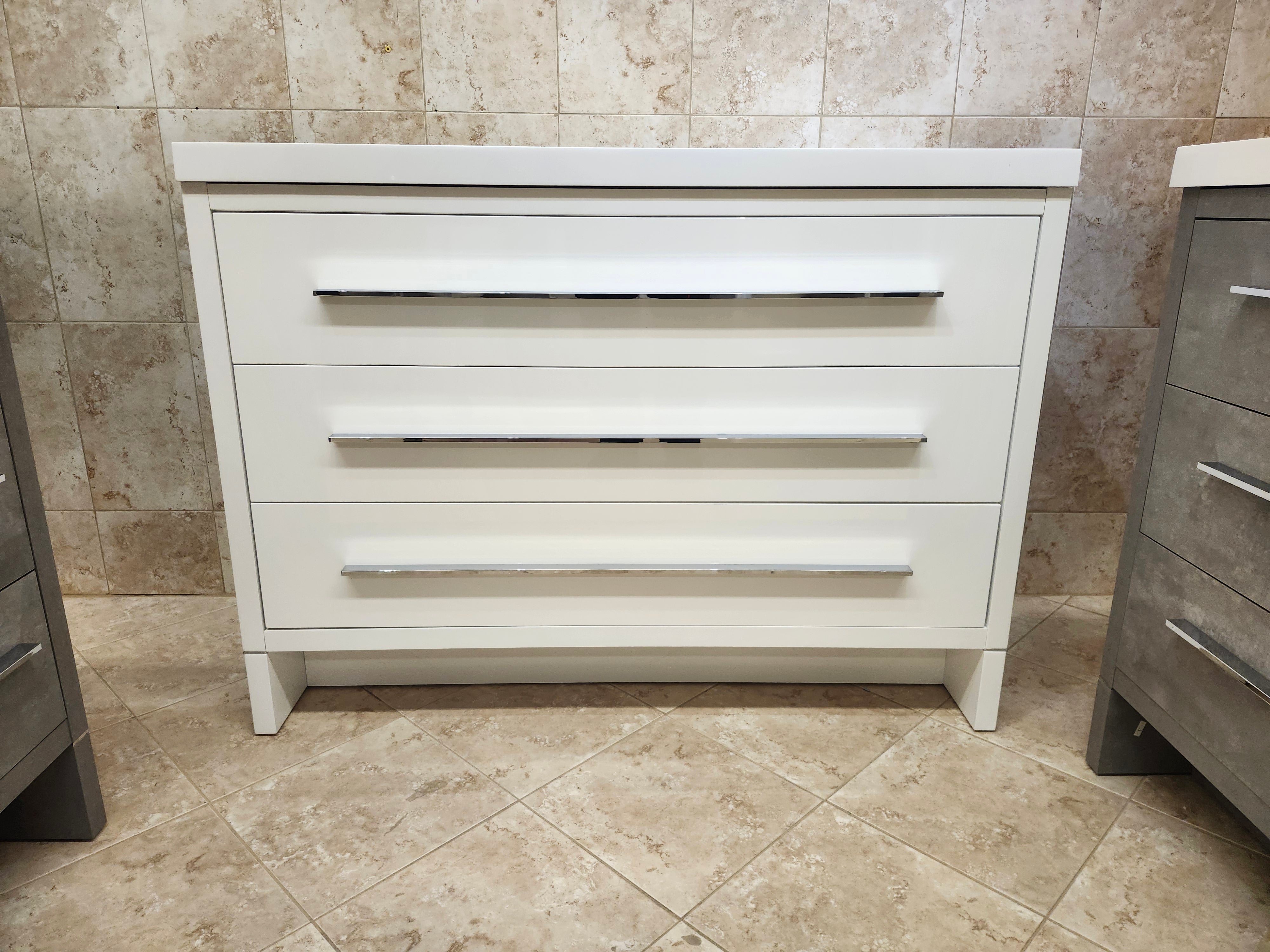 48" Aura Glossy White Plato Vanity with Countertop Combo (as is) - 0