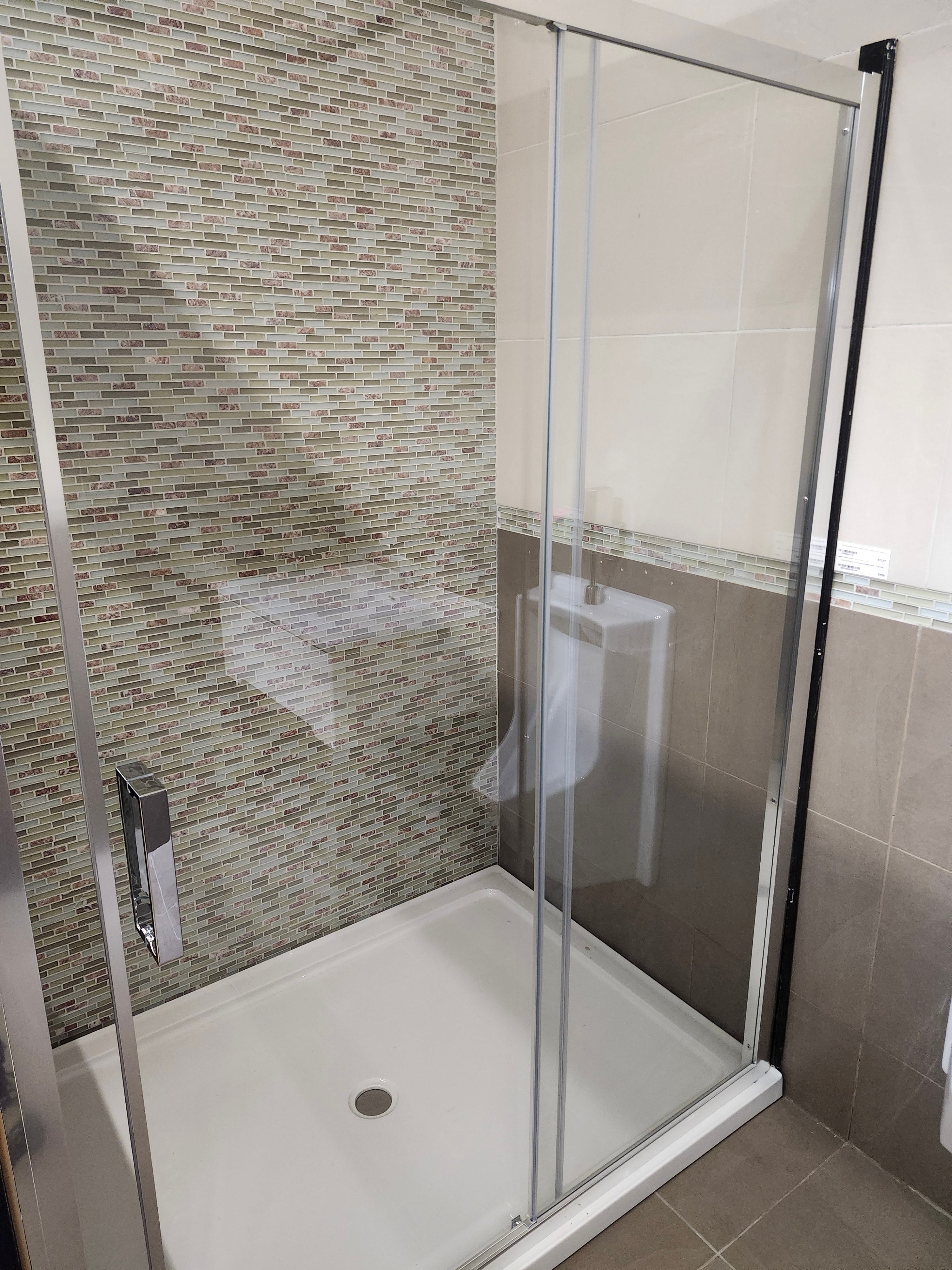 Vida Snap 60x79 Shower Door and 60x42 Vida Shower Base Combo (as is)