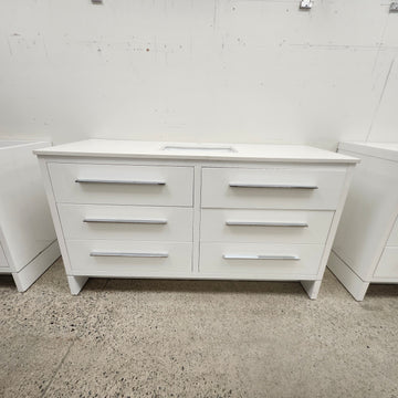 Vida 60 Inch Bathroom Vanity & Quartz Top Floormodel Clearance Sold As Is (212) - 0