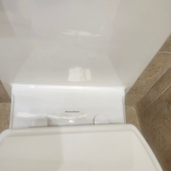 American Standard Townsquare Elongated 1pc Toilet Floormodel Clearance (H13) Sold As Is 2847128020