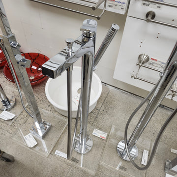 Aquabrass Roman Deck Tub Filler Metro Chrome With Hand Held Shower Head Floormodel Clearance As Is