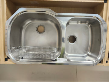 Undermount Stainless Steel Kitchen Sink 2 Bowl 38 1/4 x 21 1/4 With basket Floormodel Clearance As is