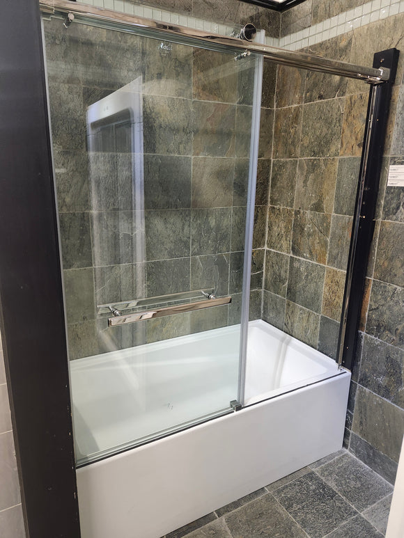 neptune 60 x 32 built in bathtub and vida tub door (as is)