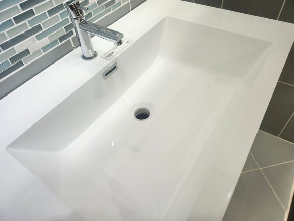 31" Moda Smoke Wall Vanity with Countertop Combo (as is)