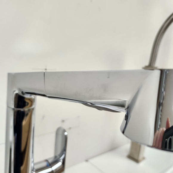 Grohe Kitchen Faucet With Extendable Faucet Head Floormodel Clearance as is Chrome