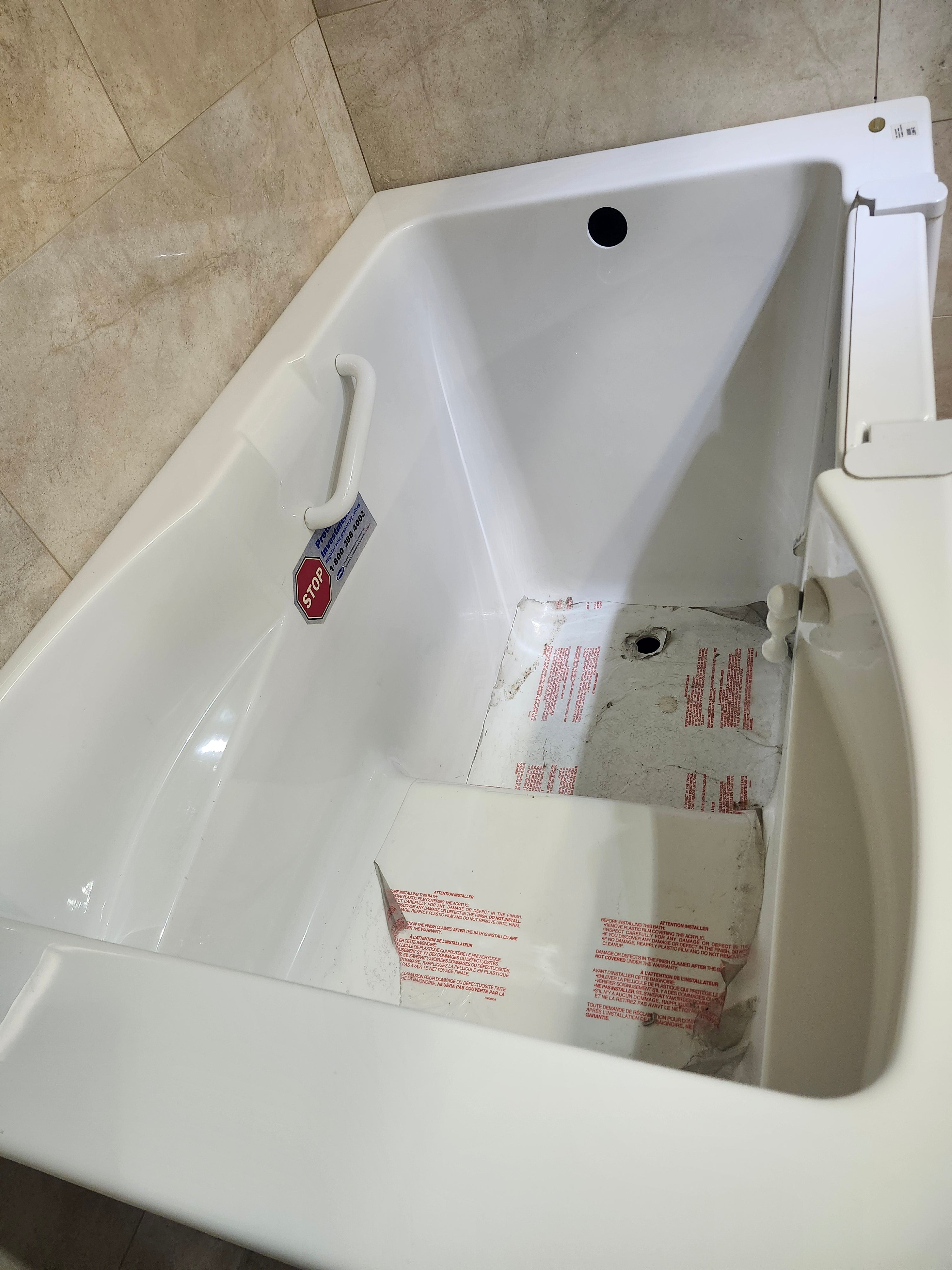 sit down jacuzzi walk in tub (as is)