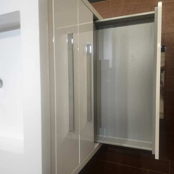 Aura Plato 36 inch White Vanity and Countertop Sink Combo as is Floormodel Clearance