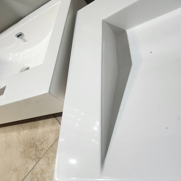 Duo 24 x 17 3/4 Countertop Vanity Sink no Overflow White Floormodel As Is i15
