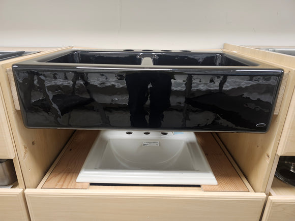 Kohler Apron Kitchen Sink Hawthrone Black K6534-4 farmhouse Floormodel as is