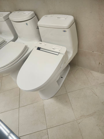 Toto Ultramax G-Max Toilet and AD waters Vovo Bidet Seat Combo (as is) - 0