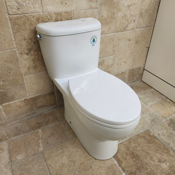 Caroma Sidney 1pc Toilet 987200 Floormodel Clearance as is