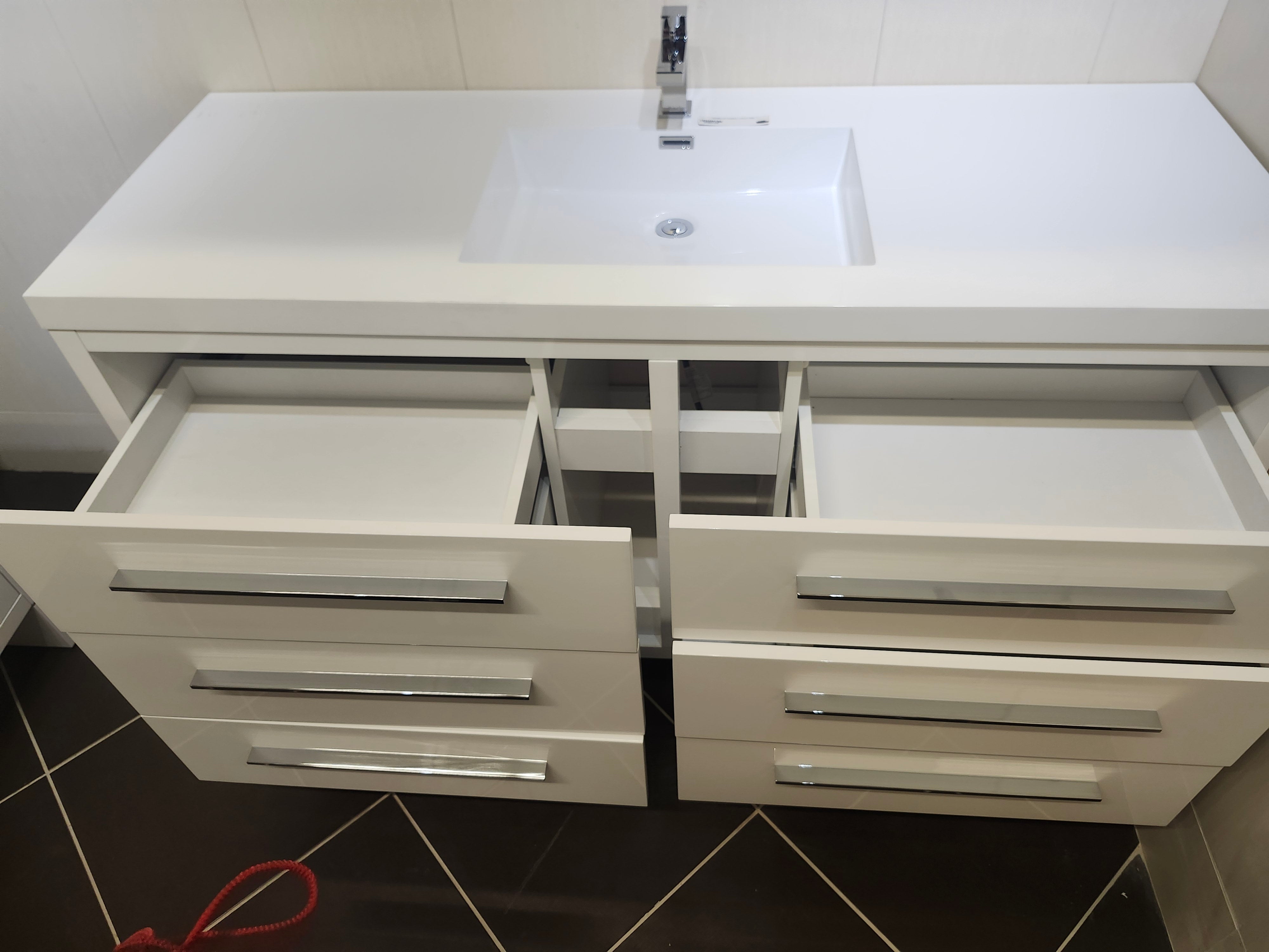 60" Aura Vanity with Countertop Combo (as is)