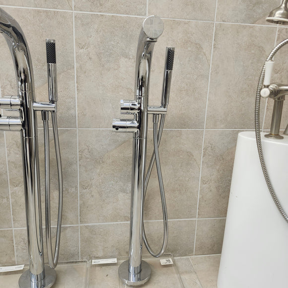 Victoria & Albert Roman Deck Faucet Floormount Thermostatic Tub Filler TU14 Floormodel clearance as is m8