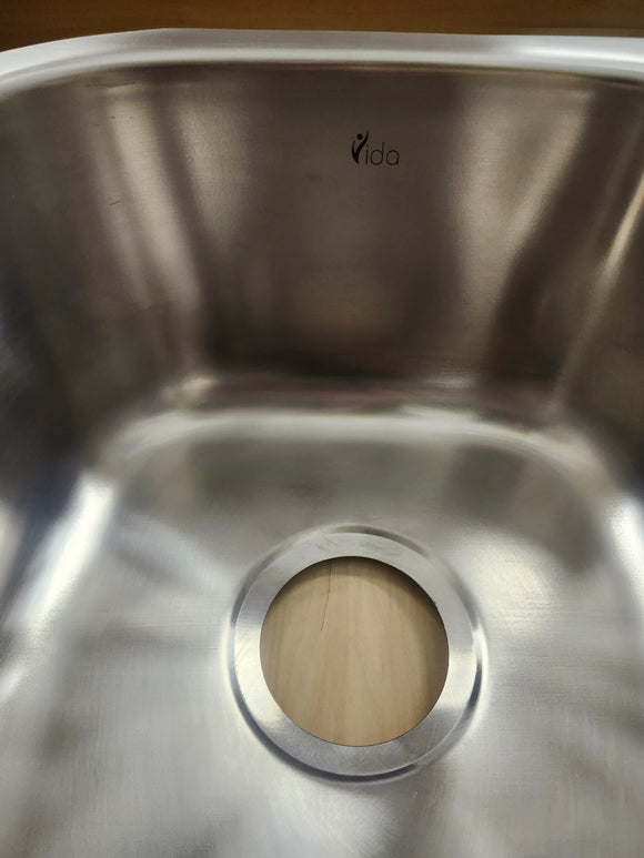 Vida Kitchen Undermount 29 x 19 Floormodel Clearance stainless Steel As is etobicoke