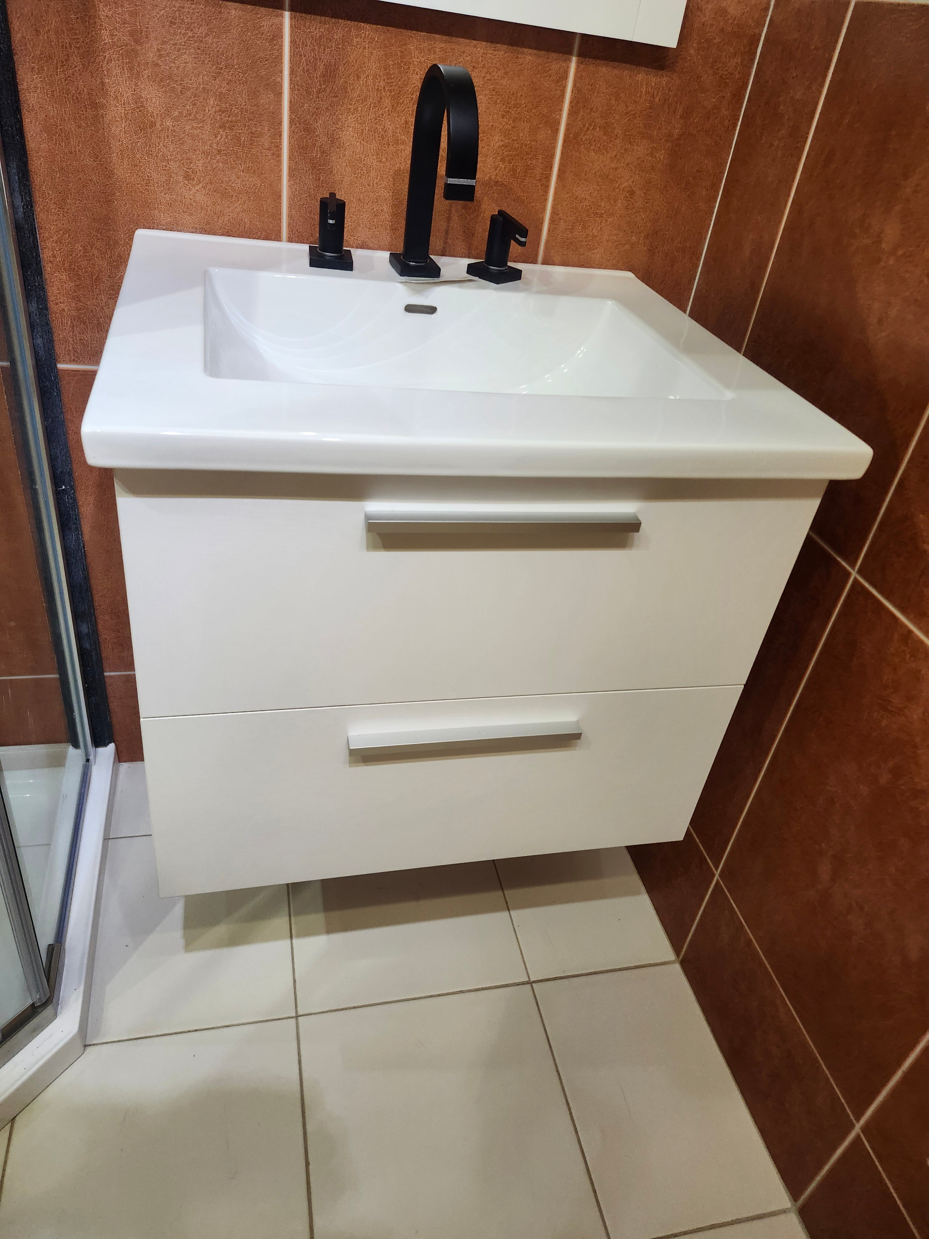 24" Vida Vanity and Countertop Combo with Mirror (as is) - 0