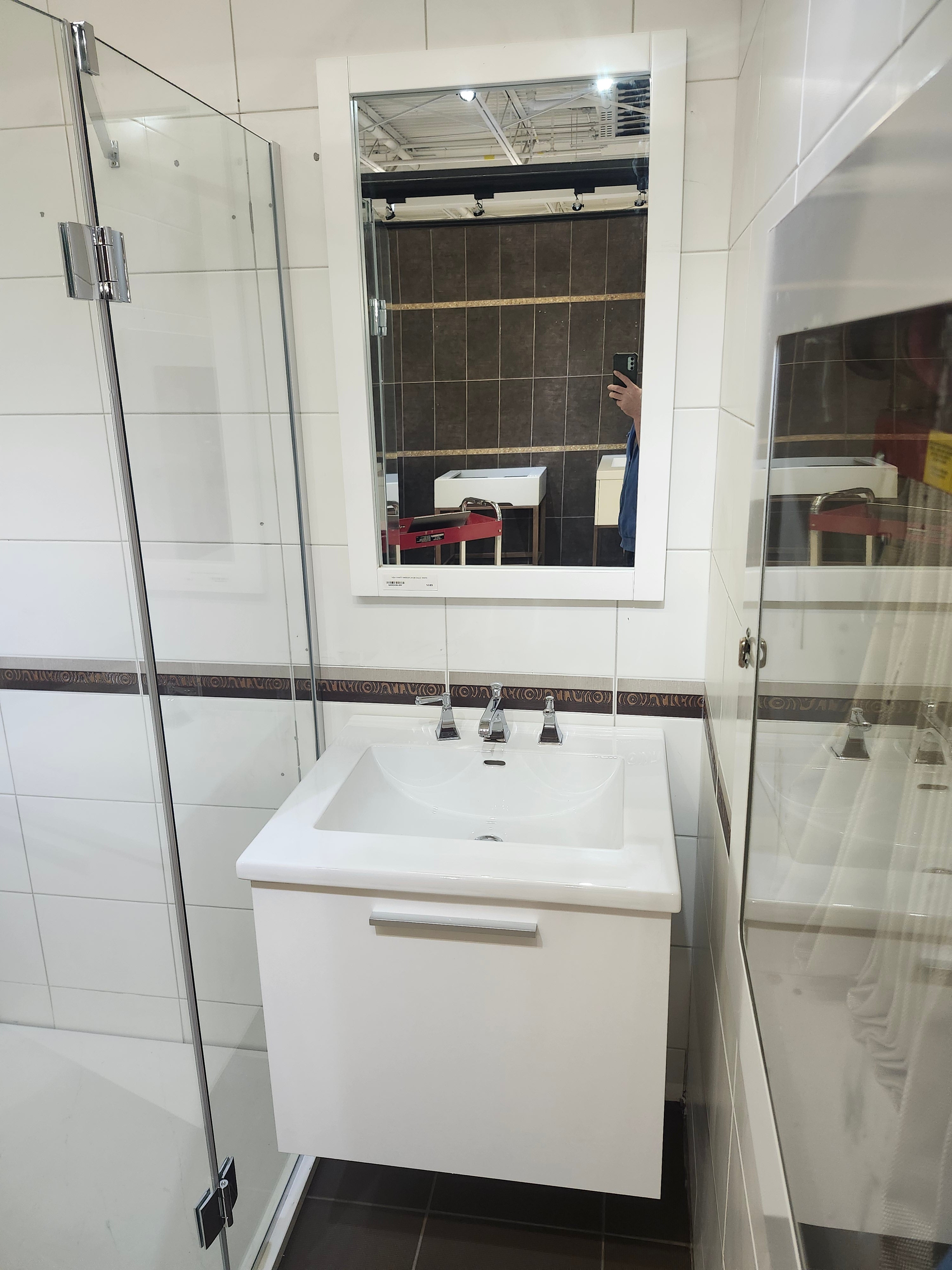 24" Vida Elements Vanity and Countertop Combo with Mirror (as is)