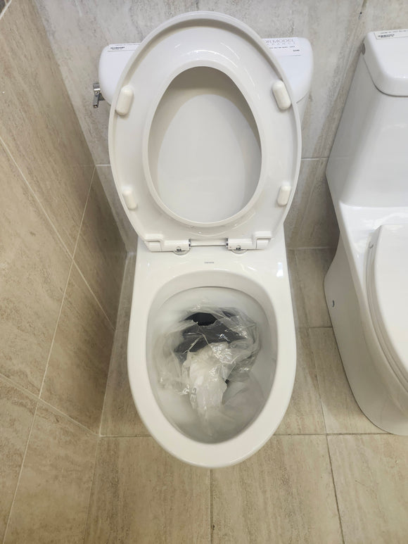 Caroma 1pc regular rim Sidney Toilet (as is)