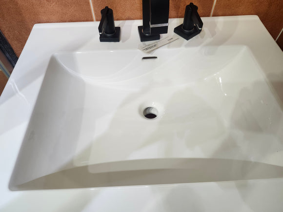 24" Vida Vanity and Countertop Combo with Mirror (as is)