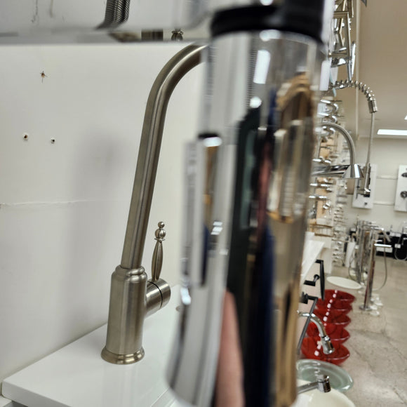 Blanco G-Neck Kitchen Sink Faucet Sold As is Floormodel Clearance