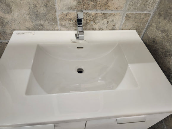 Essentials 30" Vida Vanity and Countertop Combo with Mirror (as is) J5