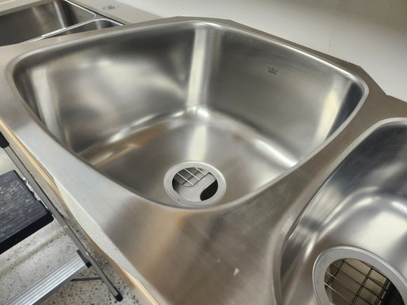 Franke Kindred Collection Undermount Kitchen Sink 24 1/4 x 19 1/4 2 bowl stainless steel floormodel clearance
