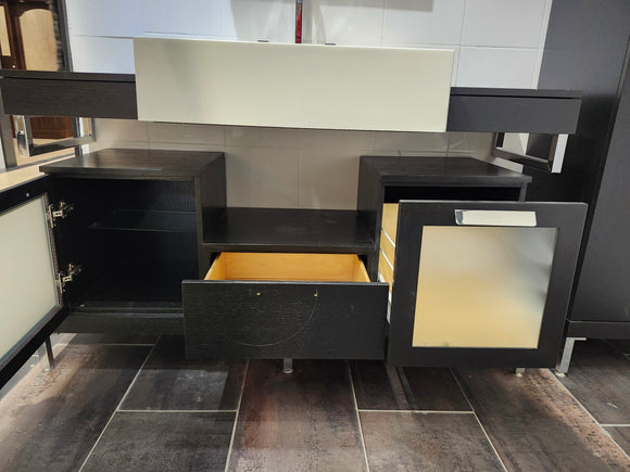 70" Vanico Vanity Combo with Matching Linen (as is) l8