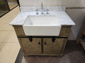 36" Fairmont Farmhouse Vanity & Countertop Combo (as is) k5 - 0