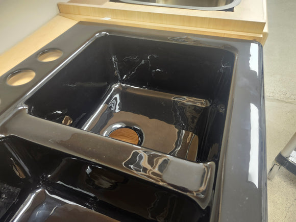 Kohler Apron Kitchen Sink Hawthrone Black K6534-4 farmhouse Floormodel as is