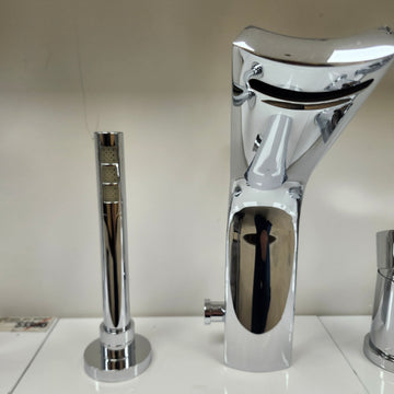 Aquabrass Martini 2pc Roman Deck Tub Filler with Hand Shower Floormodel Sold as Is - 0