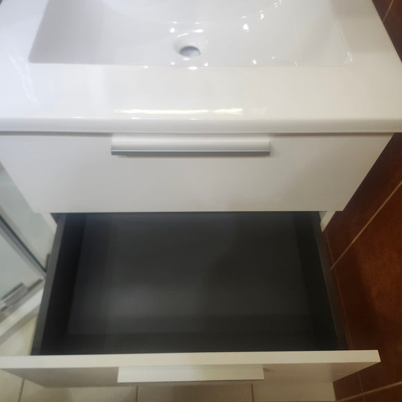 24" Vida Elements Vanity and Countertop Combo with Mirror (as is) j3