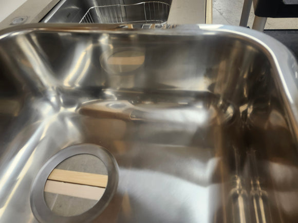 Blanco 400781 Lincoln 18 ga Stainless Steel 1-Bowl Under Mount Square Bar Sink, 14 in. L x 15-1/2 in. W, Stainless Steel Floormodel Clearance as is
