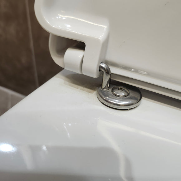 Duravit Starck 1 piece Toilet with Seat Elongated White Floormodel Sold as Is H11