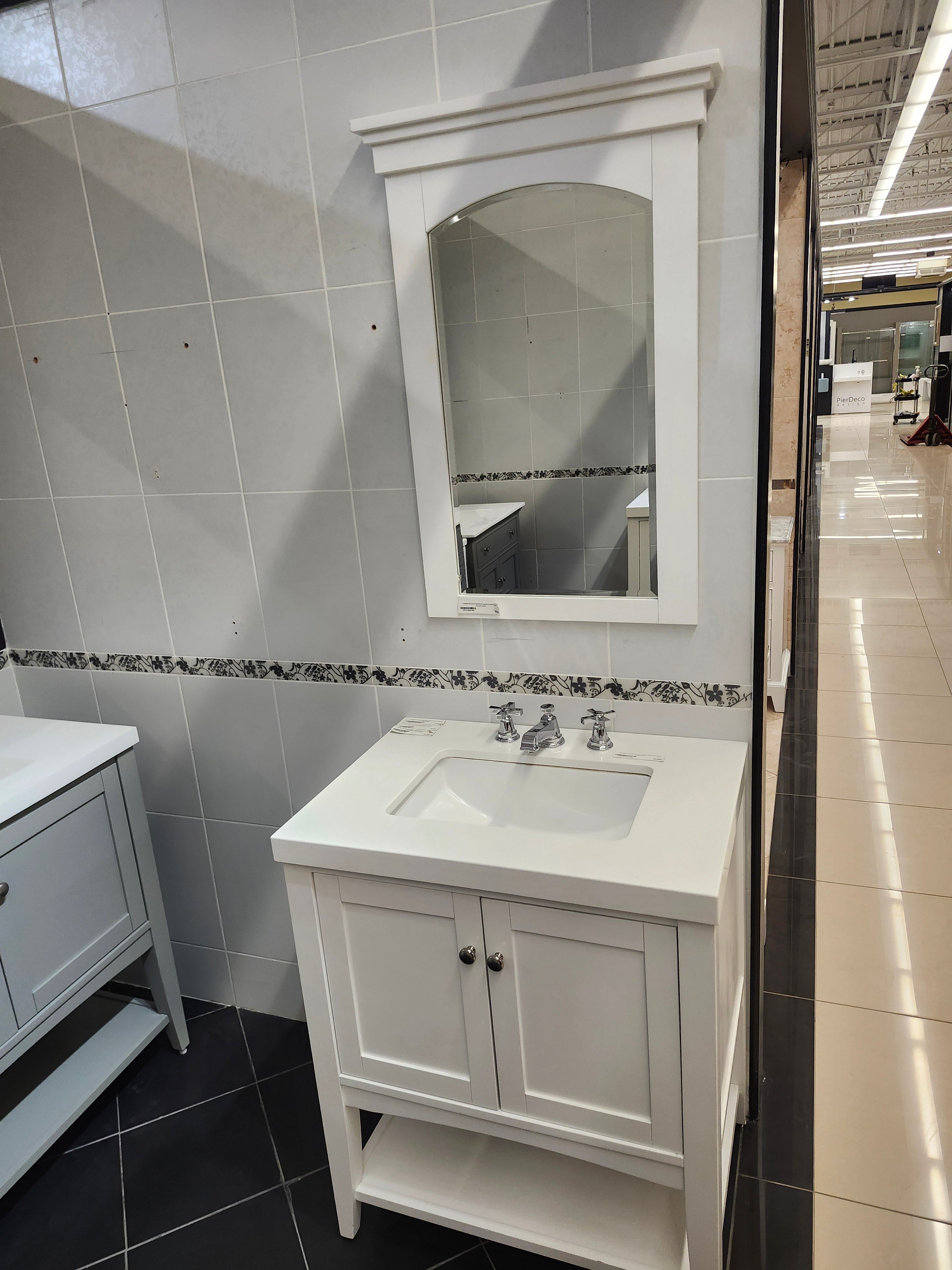 30" Fairmont Americana Vanity & Countertop Combo with Mirror (as is)