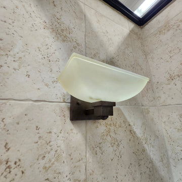 Murray WB1277CB Home Lighting Bathroom Fixrture Floormodel As Is (H22)