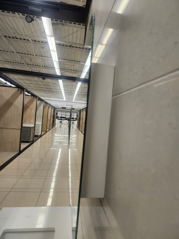 Vida Vanity Mirror Ovo 47 x 24 x 2 White Floormodel Clearance m5 (Copy)