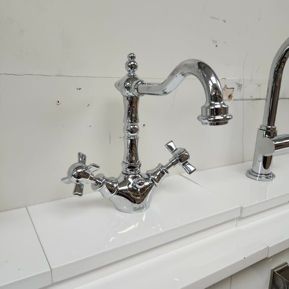Riobel Single Hole Classic Bathroom Faucet with Lever Handle Floormodel As Is
