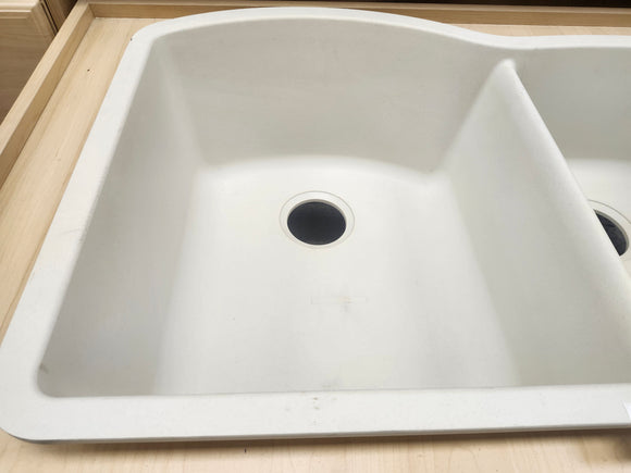 Diamond Silgranit 32" L x 21" W Double Basin Granite Undermount Kitchen Sink 400075 Floormount Clearance as is