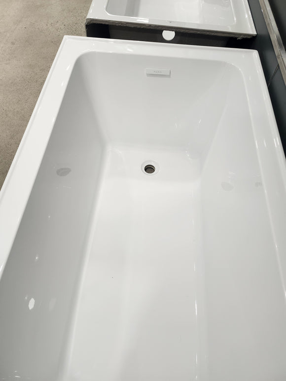 Aura Alcove Tub with Skirt Floormodel Clearance with Skirt Left Hand Drin As is 60 x 32 forma