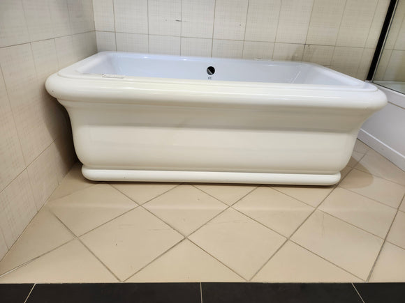Maax Free standing Air Tub 70" x 42" k14