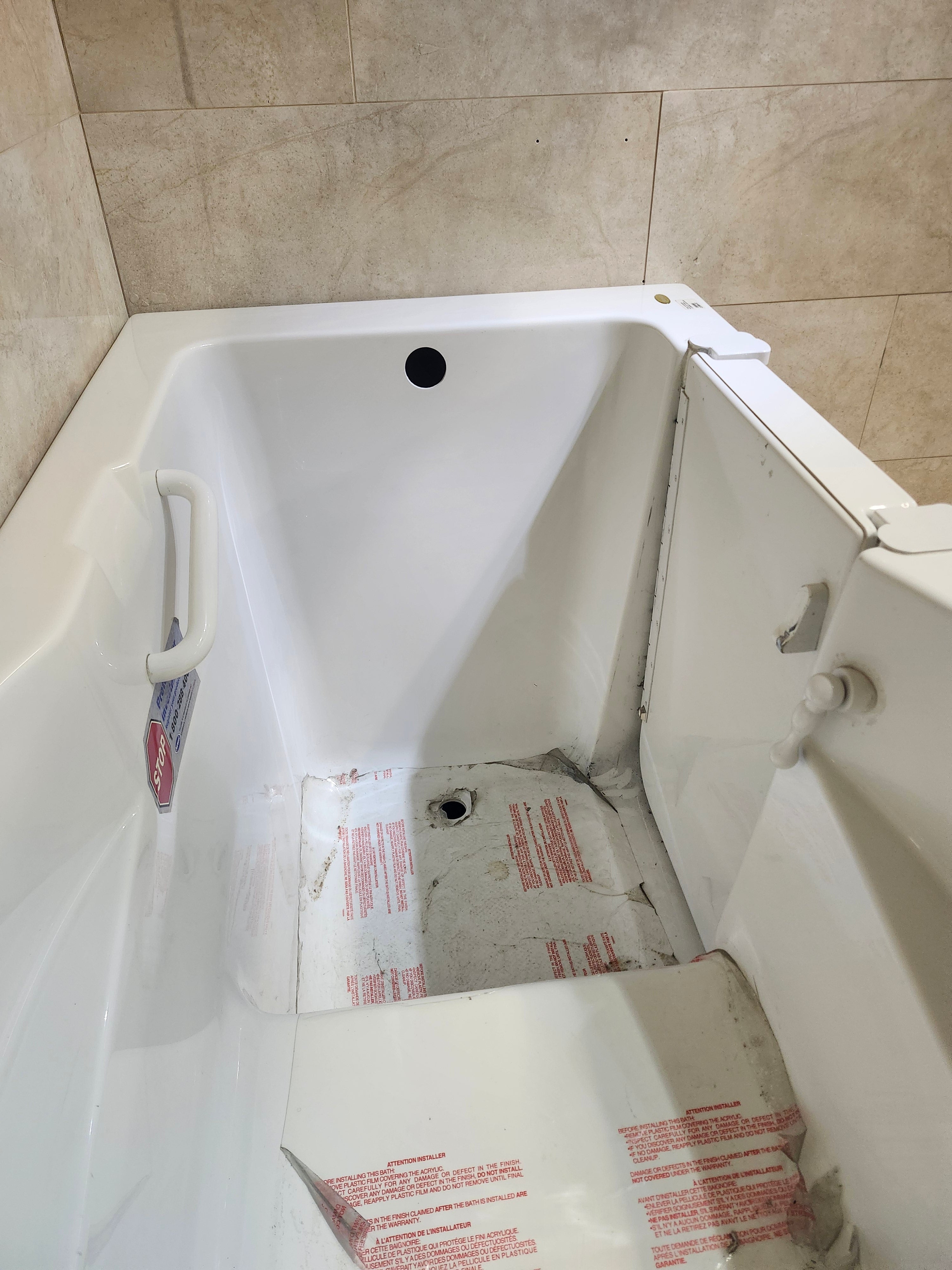 sit down jacuzzi walk in tub (as is)