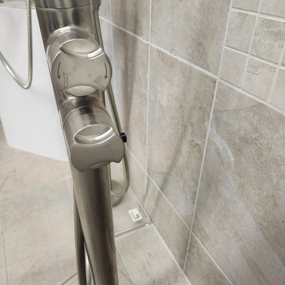 Victoria & Albert Floormount Roman Deck Faucet TU15 Floormodel Clearance M8