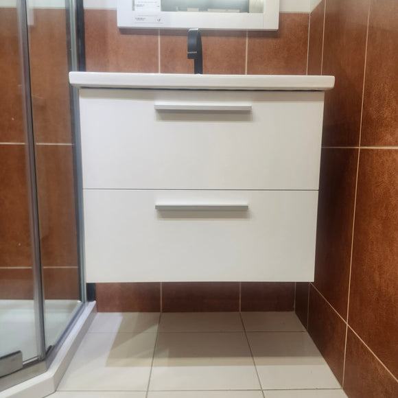 24" Vida Elements Vanity and Countertop Combo with Mirror (as is) j3