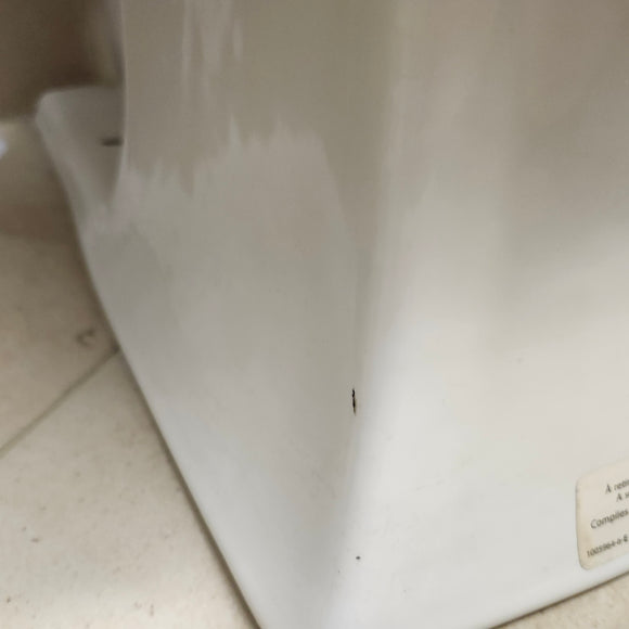 Kohler 1pc Archer Toilet (as is) i8