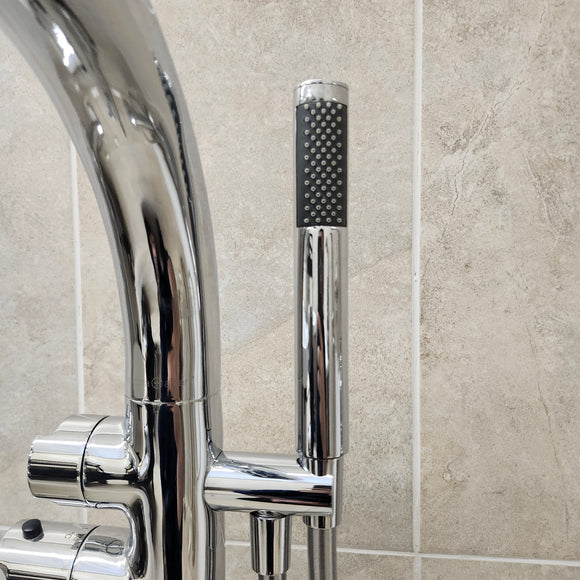 Victoria & Albert Roman Deck Faucet Floormount Thermostatic Tub Filler TU14 Floormodel clearance as is m8