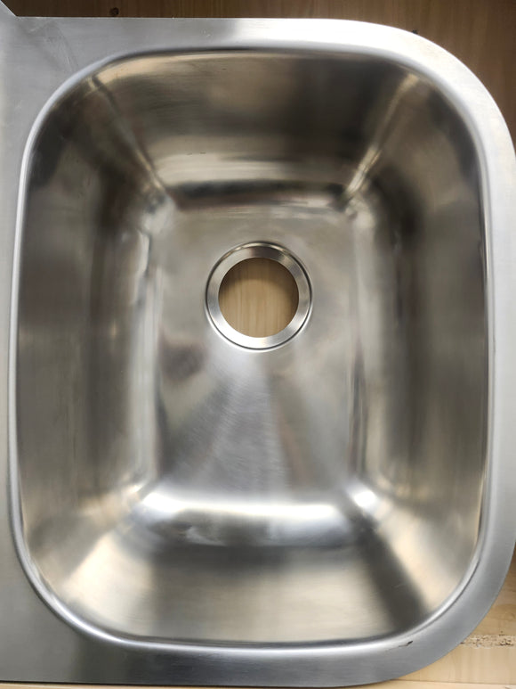 Vida Axes 32" x 21" Stainless Steel Round Undermount Kitchen Sink Floormodel Clearance