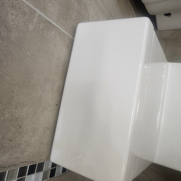 Duravit Starck One Piece Toilet No Seat Floormodel Clearance (I16)