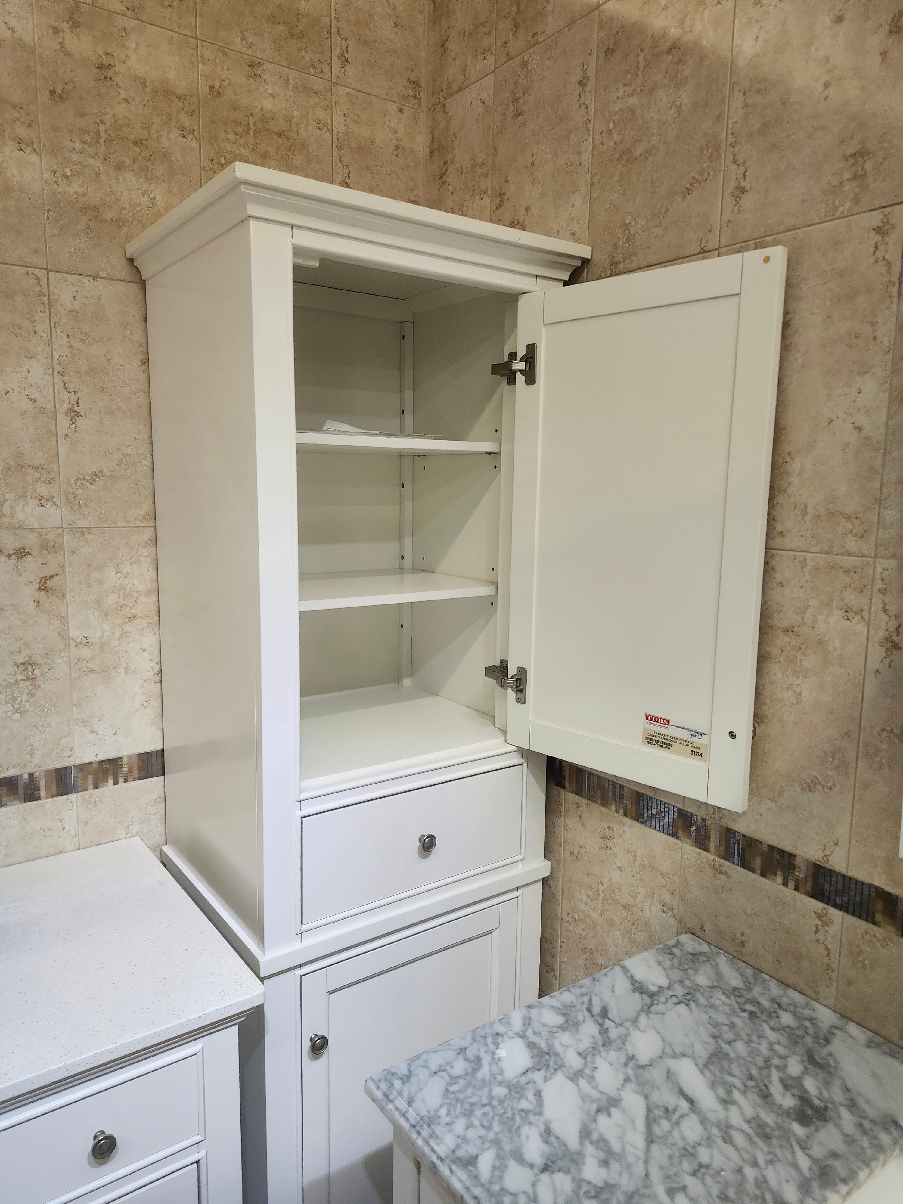 23" Fairmont Framingham Linen White (as is)