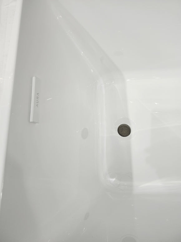 Aura Alcove Tub with Skirt Floormodel Clearance with Skirt Left Hand Drin As is 60 x 32 forma